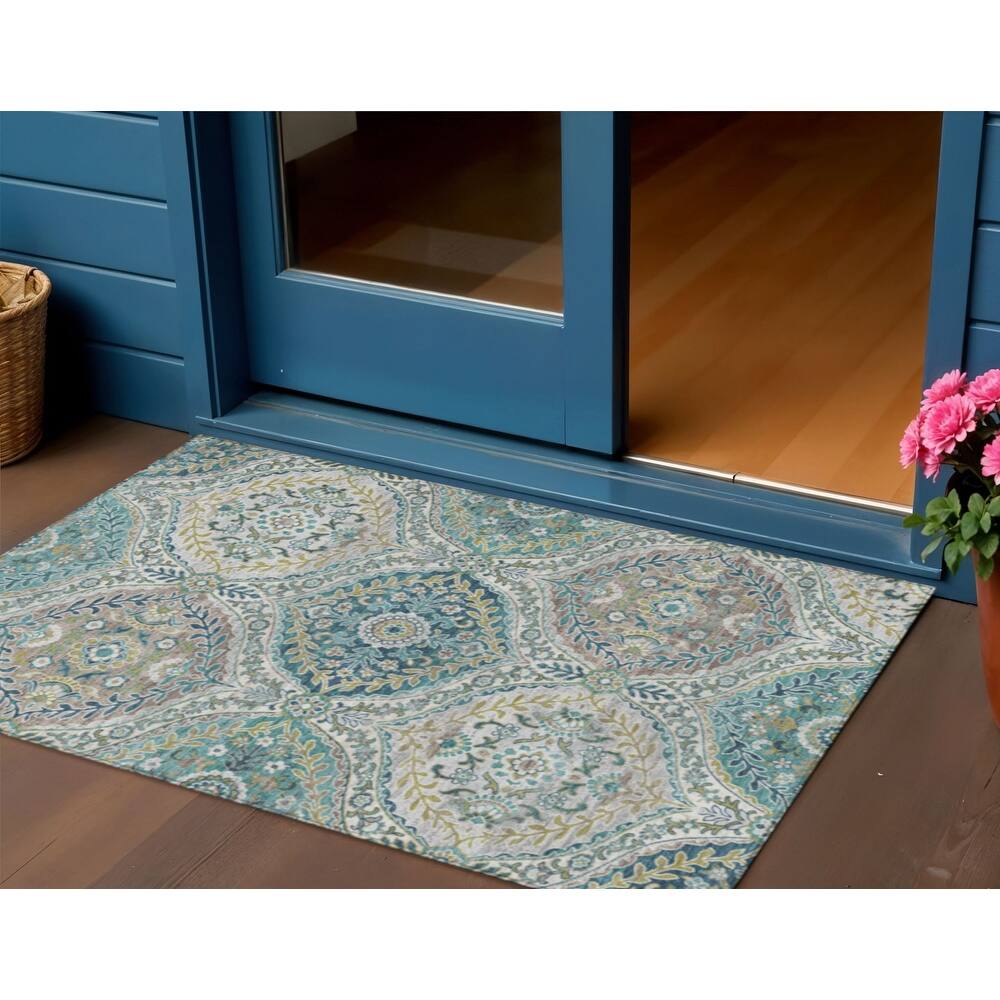 HomeRoots Floral Traditional Rectangle Outdoor Rug