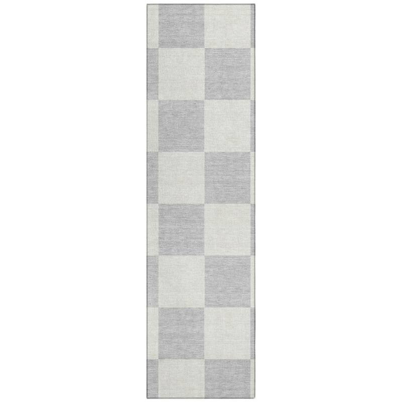 Machine Washable Indoor/ Outdoor Modern Checker Chantille Rug