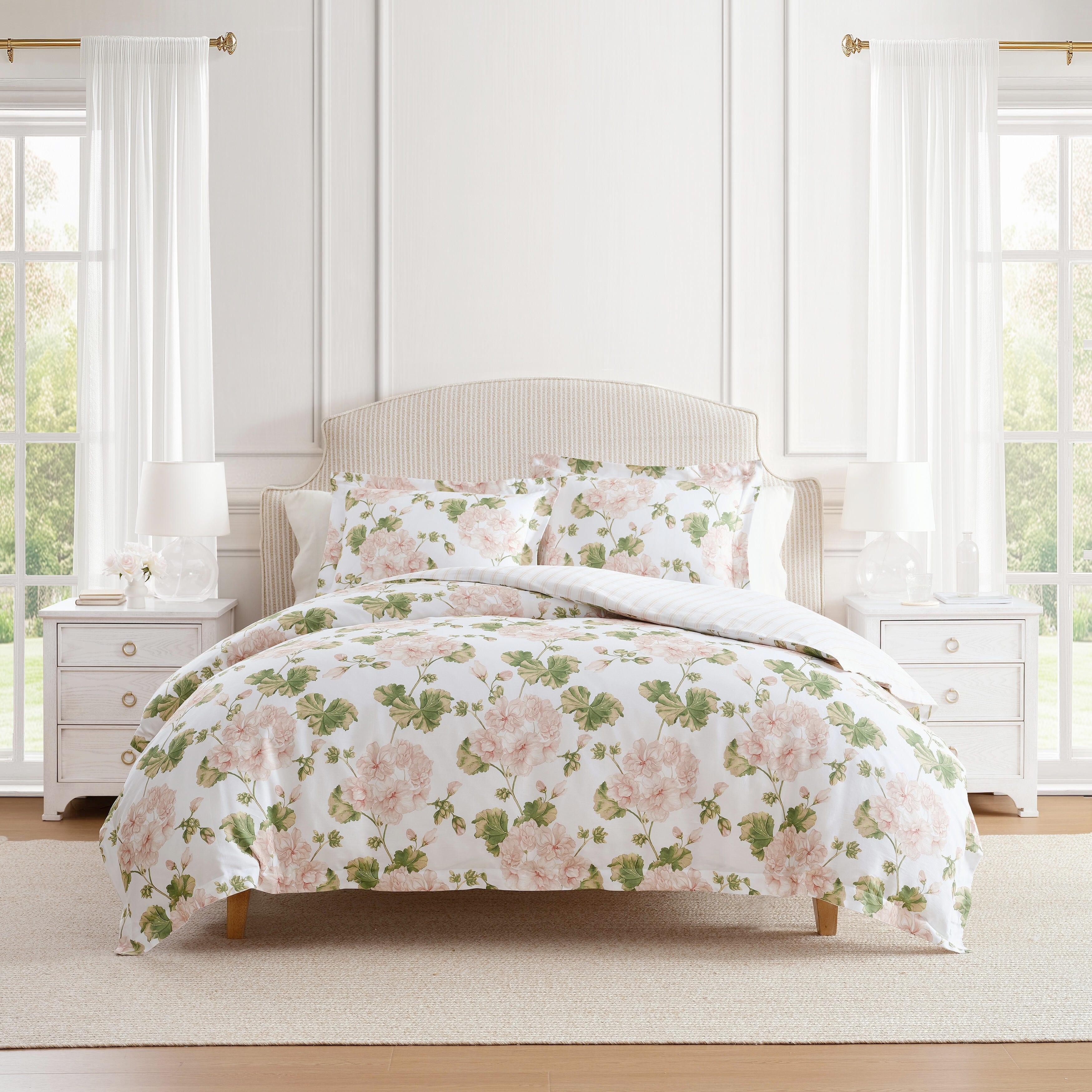 Martha Stewart Geranium Bloom Cotton Reversible Pink Comforter Set