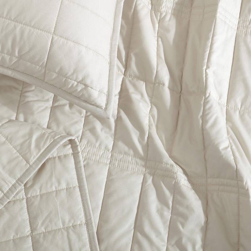 Calvin Klein Washed Percale Cotton Reversible Quilt Set