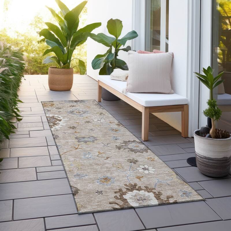 Machine Washable Indoor/ Outdoor Chantille Kashan Traditonal Rug - Taupe - 2'3" x 7'6"
