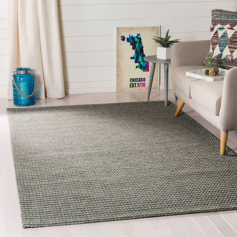 SAFAVIEH Handmade Natura Refiqe Wool Rug