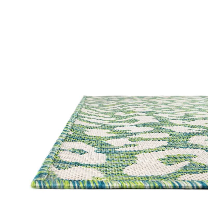 Outdoor Gallery Collection Area Rug