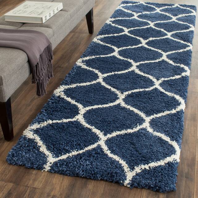 SAFAVIEH Hudson Shag Ogee Trellis 2-inch Thick Area Rug - 2'3" x 18' Runner - Navy/Ivory