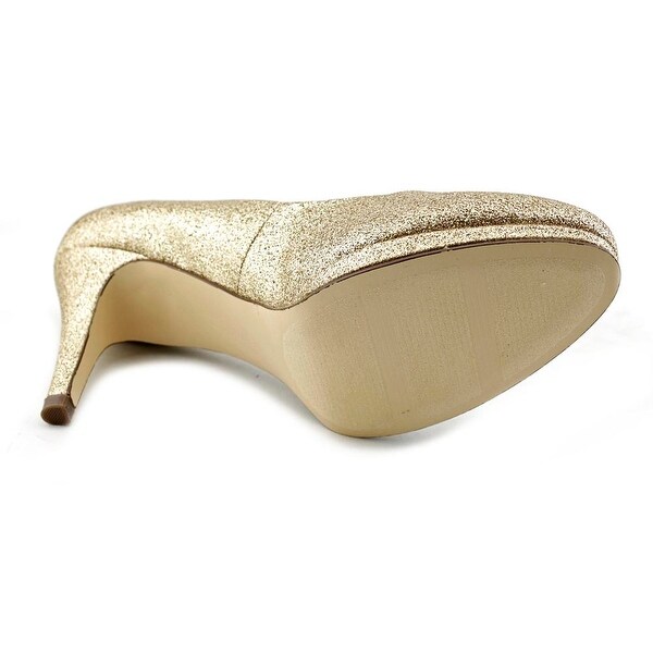 round toe gold heels