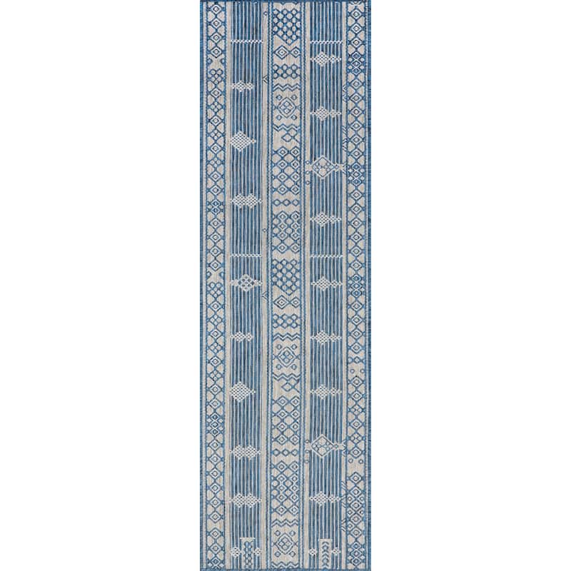 Nuloom Leigh Ethnic Stripes Indoor/Outdoor Area Rug