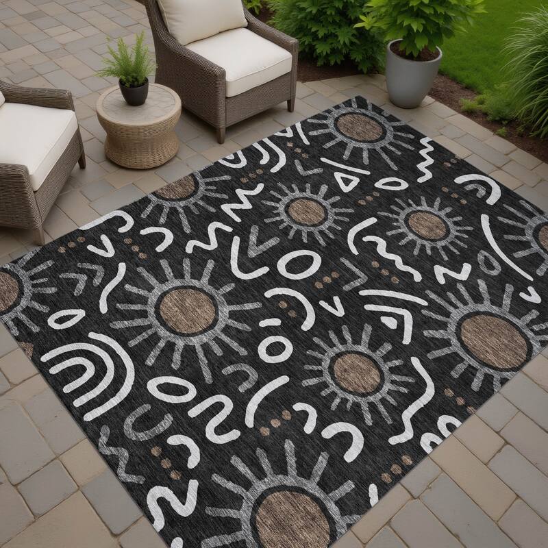 Machine Washable Indoor/ Outdoor Modern Sol Chantille Rug