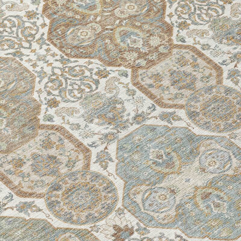 Machine Washable Indoor/ Outdoor Traditional Tracey Chantille Rug