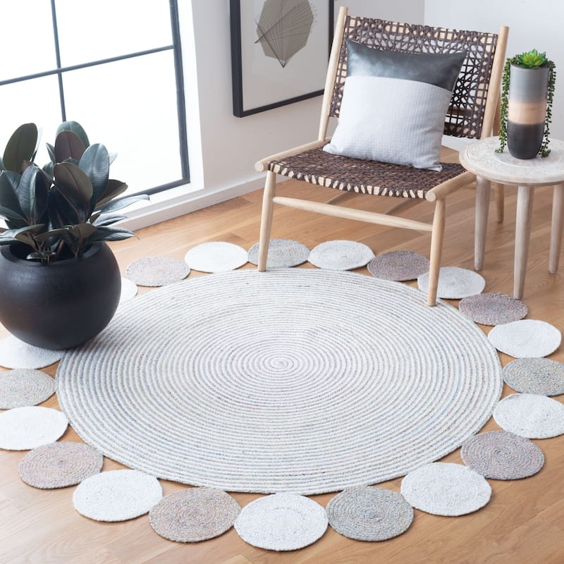 SAFAVIEH Handmade Cape Cod Alyn Farmhouse Polyester Rug - 5' Round - Pink/Ivory