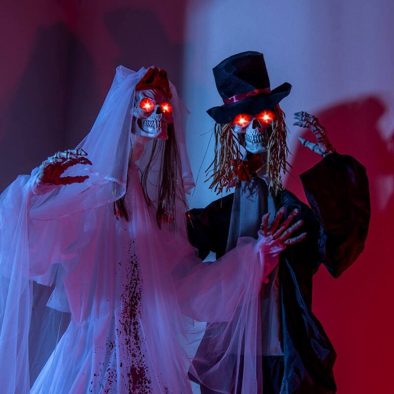 7.2 FT Halloween Animatronic Standing Bride & Standing Groom Décor