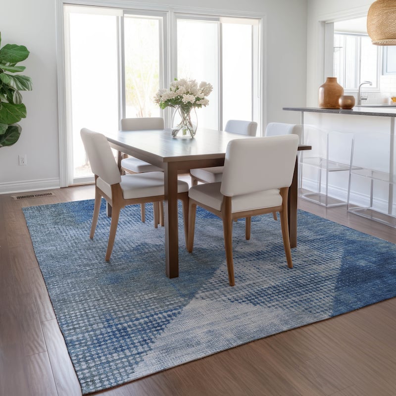 Machine Washable Indoor/ Outdoor Diamond Ombre Chantille Rug