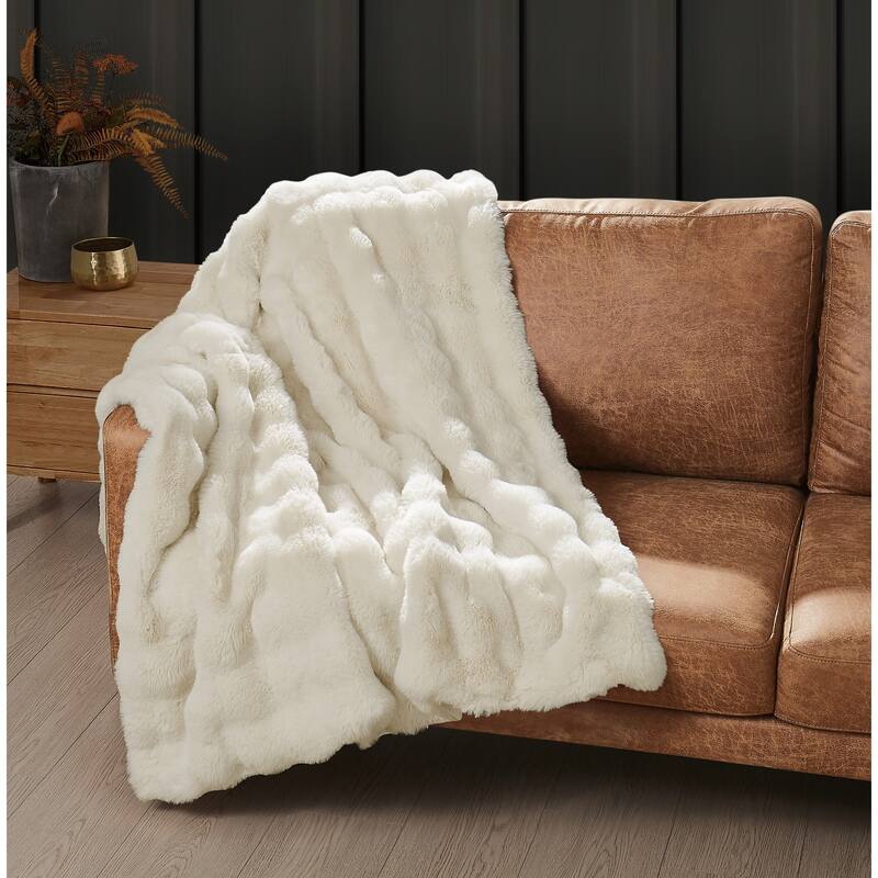 Frye Bubble Rabbit Faux 50x70 Throw