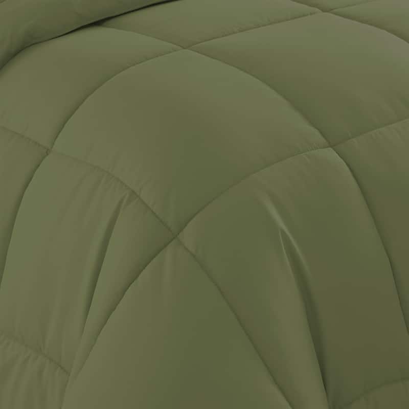 All Season Hypoallergenic Lightweight Down Alternative Comforter
