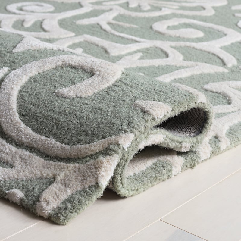 SAFAVIEH Handmade Glamour Aneke Floral Wool Rug