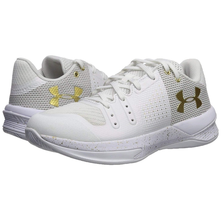 women's under armour volleyball shoes