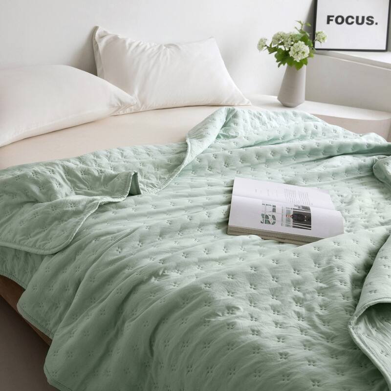 Cooling Blankets for Hot Sleepers Cool Like Ice Cream Lightweight Blanket Bed Bath & Beyond