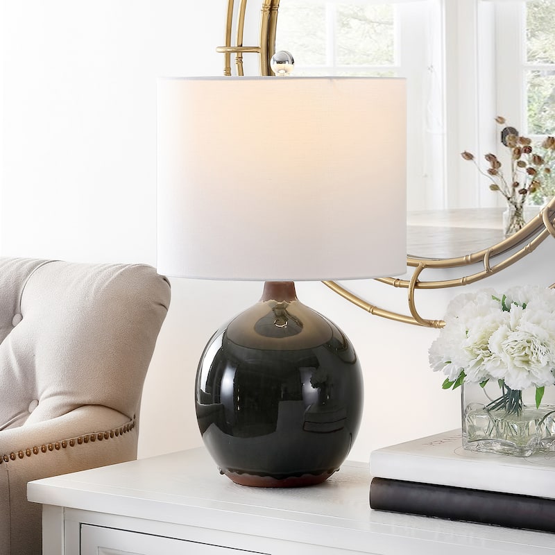SAFAVIEH Lighting Cerys 23-inch LED Table Lamp - 13" W x 13" L x 23" H - 13Wx13Dx23H