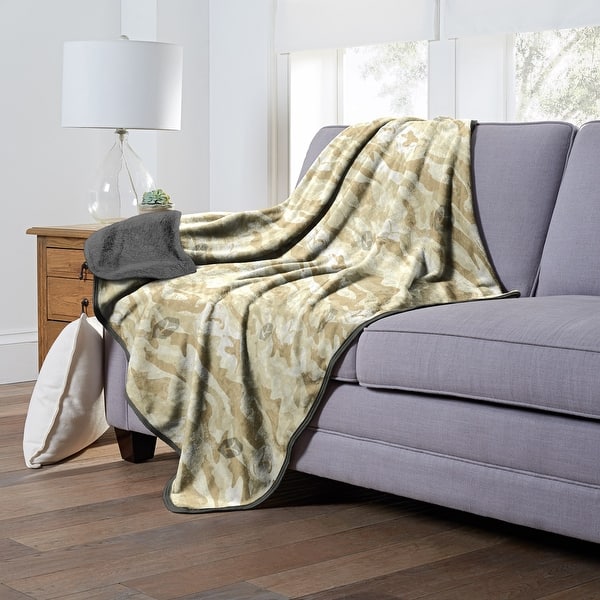 Yellowstone Camo Silk Touch Sherpa Throw Bed Bath & Beyond 38405824