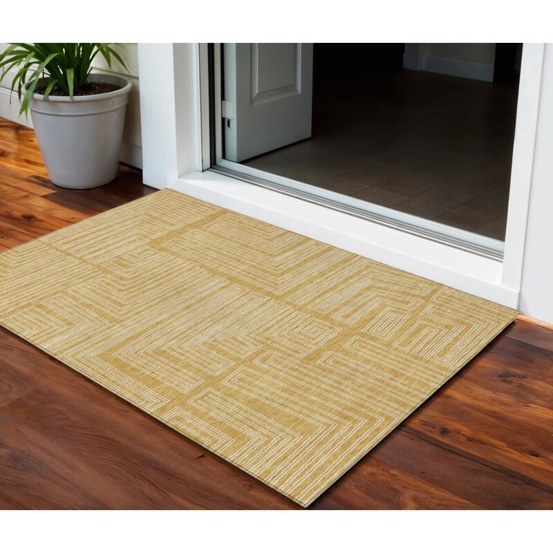 HomeRoots Geometric Transitional Rectangle Outdoor Rug - 3' x 5'
