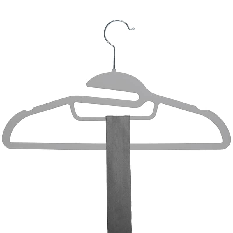 Simplify 24 Pack Ultimate Hanger in Black - 16.125"x 9"x .1875"