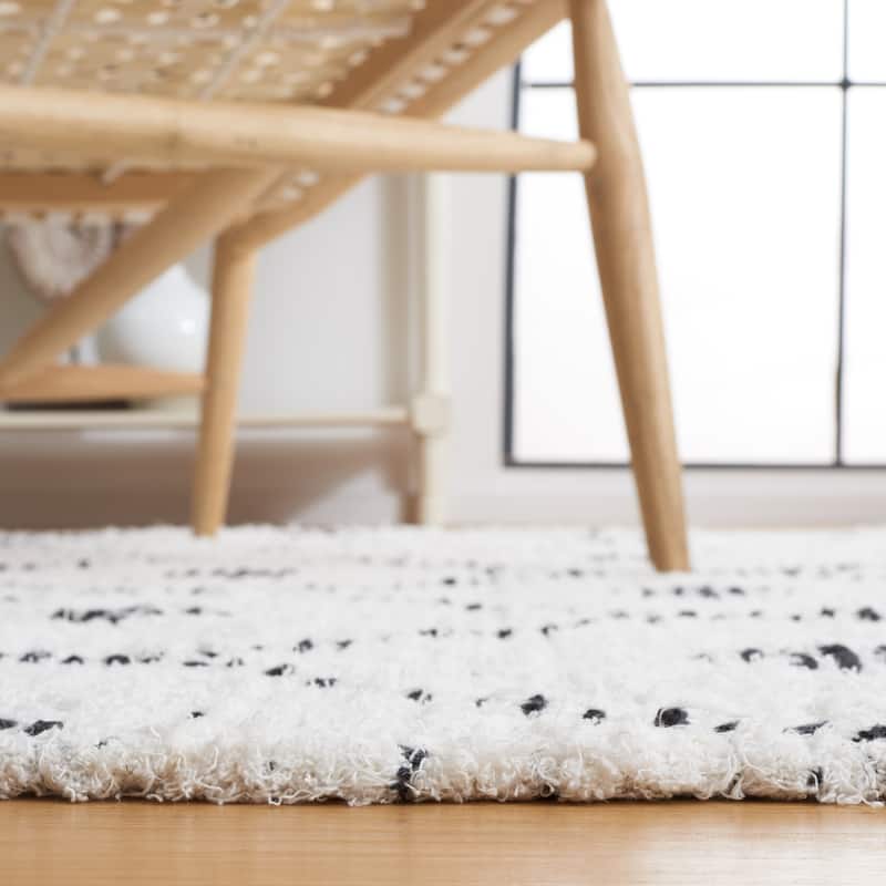 SAFAVIEH Handmade Casablanca Kjellaug Boho Cotton Fringe Rug