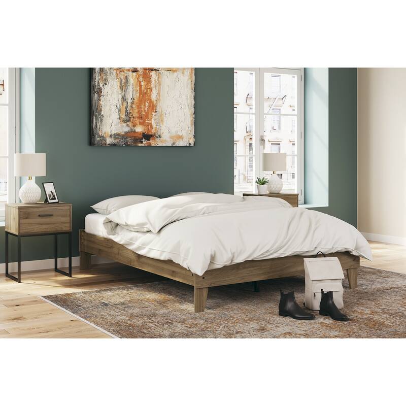 Signature Design by Ashley Deanlow Honey Platform Bed - Queen