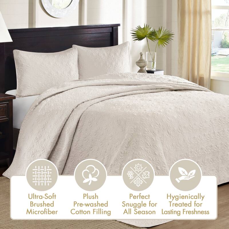 Madison Park Mansfield Reversible Oversized 3-piece Solid Texture Bedspread Quilt Set with Matching Shams