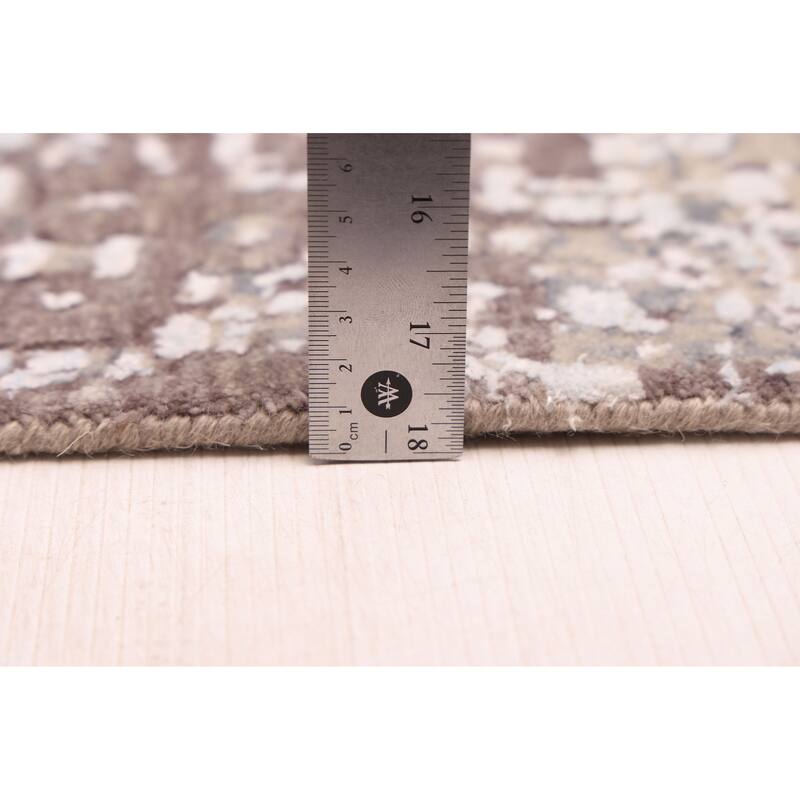 ECARPETGALLERY Hand-knotted Legacy Taupe Silk, Wool Rug - 2'6 x 12'0