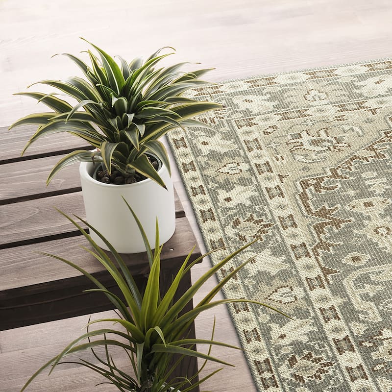 Herrera collection, HRA, Handmade, Kaleen, indoor-outdoor area rug - 3' x 5' - Grey