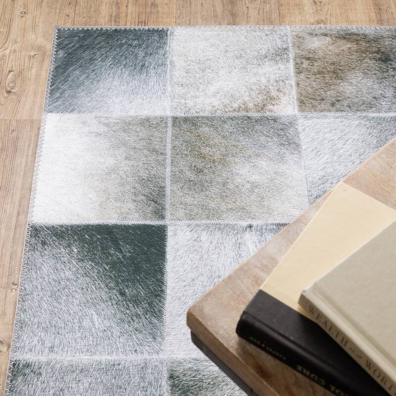 Vista Home Montreux Geometric Animal Print Gray Area Rug