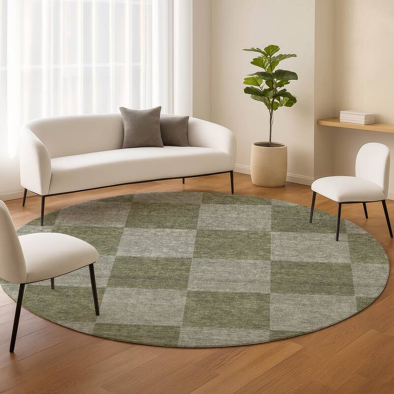 Machine Washable Indoor/ Outdoor Modern Checker Chantille Rug