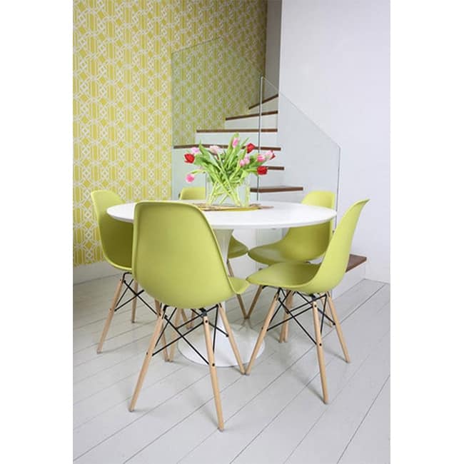 Set of 2 Mid-Century Modern Dining Chairs Armless Plastic Shell Seat with Natural Wooden Eiffel Leg Base, Red