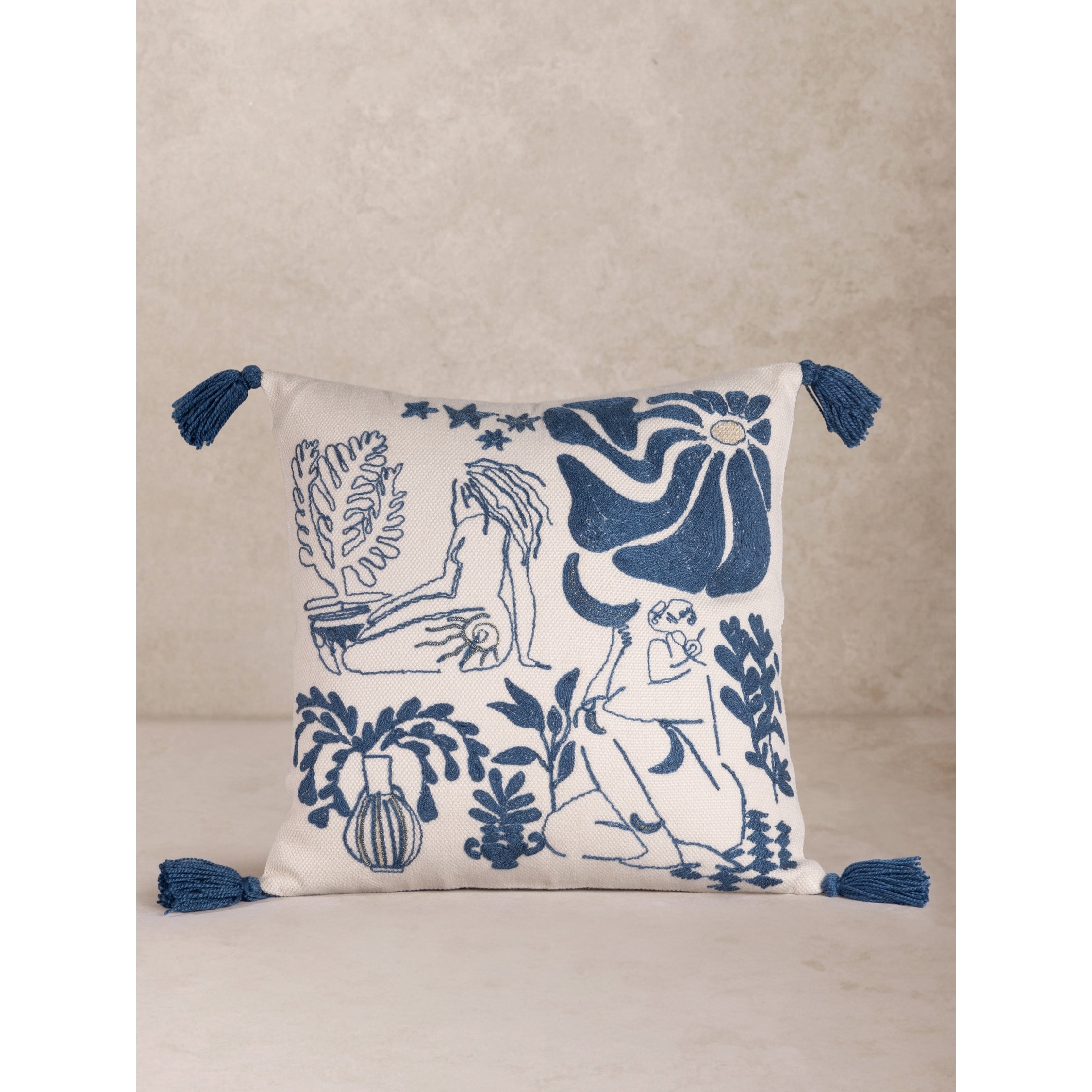 Sialkot Figurative Pillow Cover