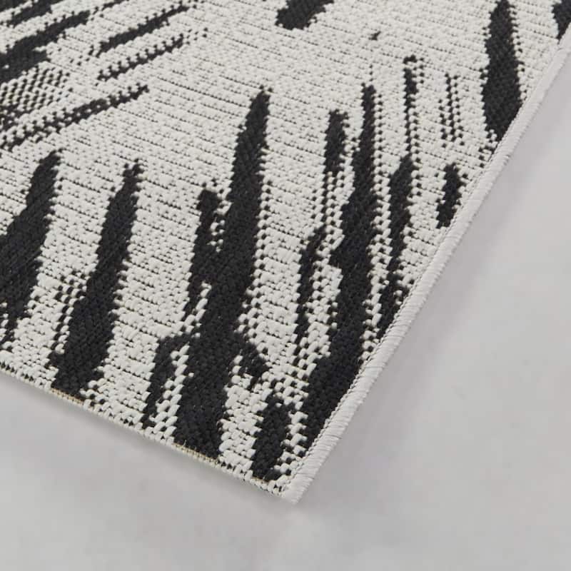 Lascelles Modern Botanical Indoor/Outdoor Area Rug