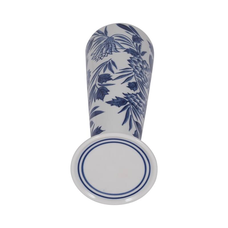 Sagebrook Home's Elegant Porcelain Candle Holder
