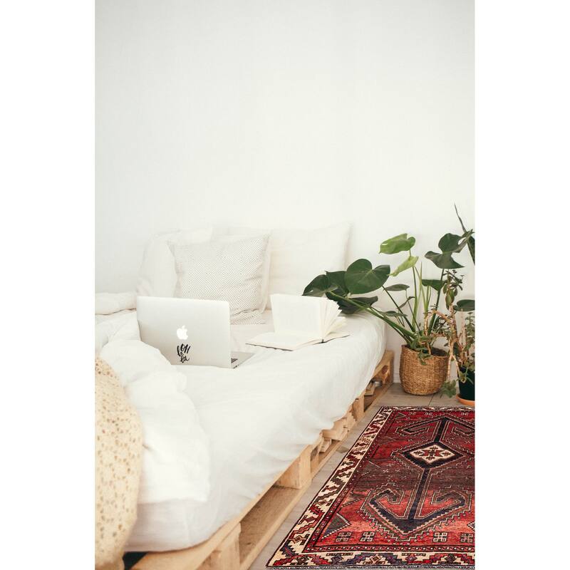 ECARPETGALLERY Hand-knotted Melis Vintage Red Wool Rug - 4'4 x 7'7