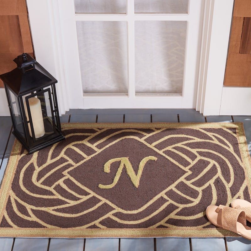 SAFAVIEH Hand-hooked Monogram M Chocolate Rug - 2'6" x 4' - N - Chocolate - Rectangle
