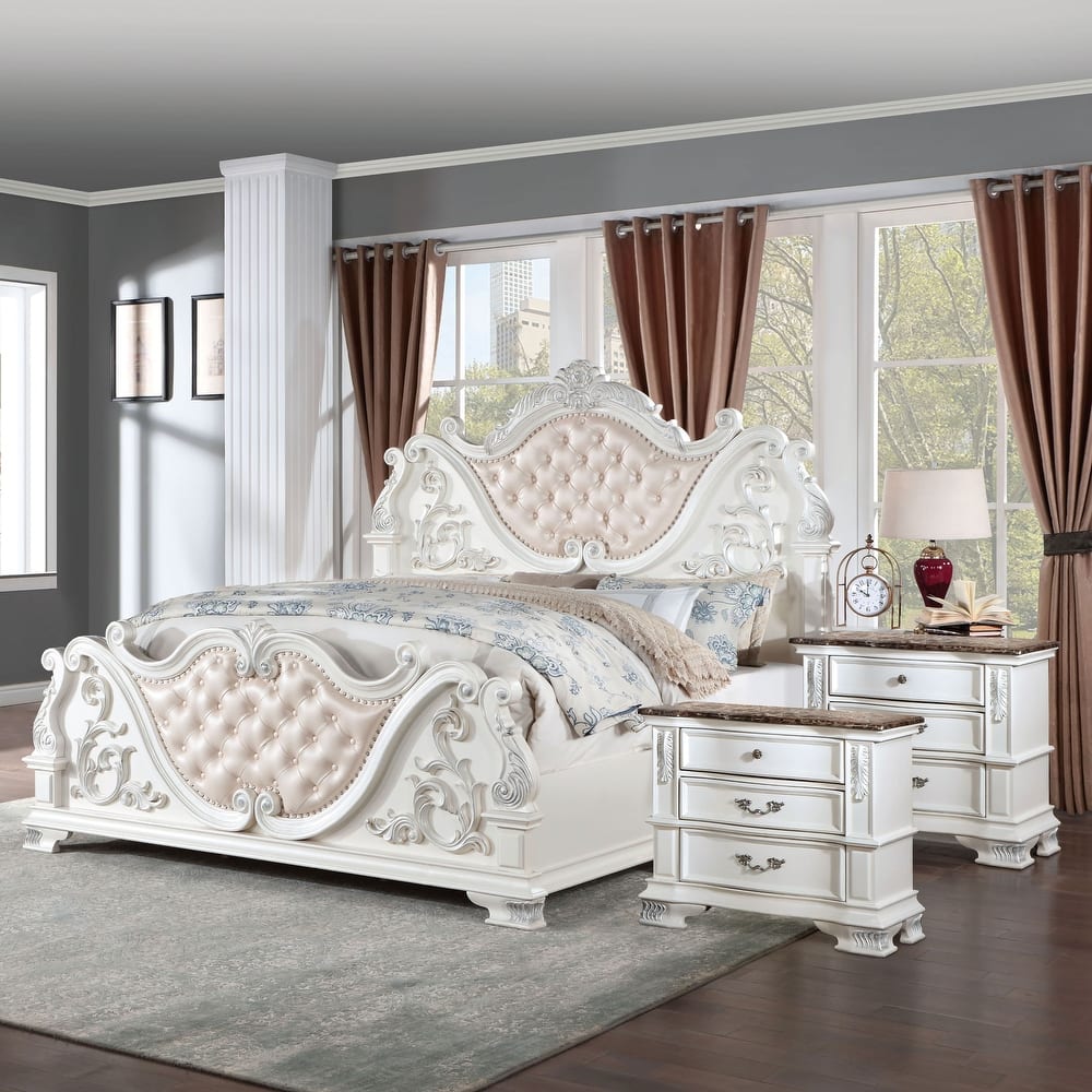 Furniture of America Wrea Traditional 3-Piece White Faux Leather Button Tufted Panel Bedroom Set