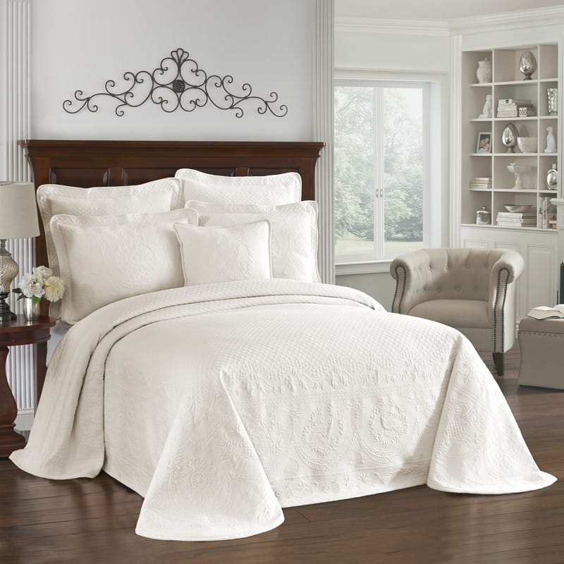 Historic Charleston King Charles Lightweight Cotton Matelasse Quilted Bedspread