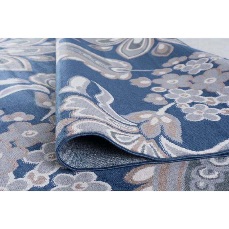 Hamilton Transitional Floral Indoor Area Rug