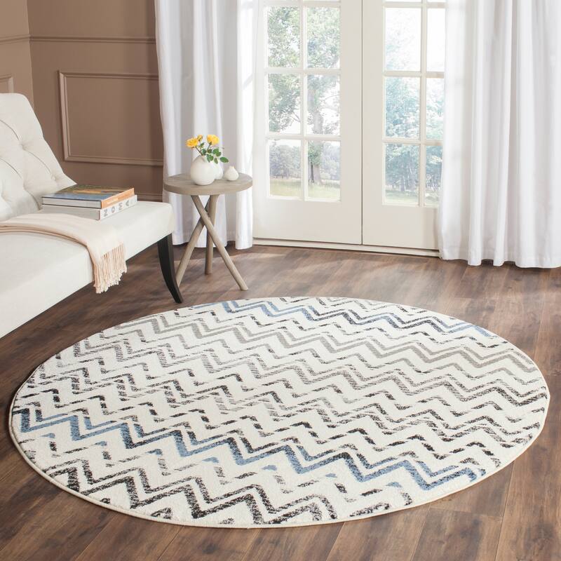 SAFAVIEH Evoke Lissa Distressed Vintage Boho Rug - 6' Round - Cream/Blue - Round