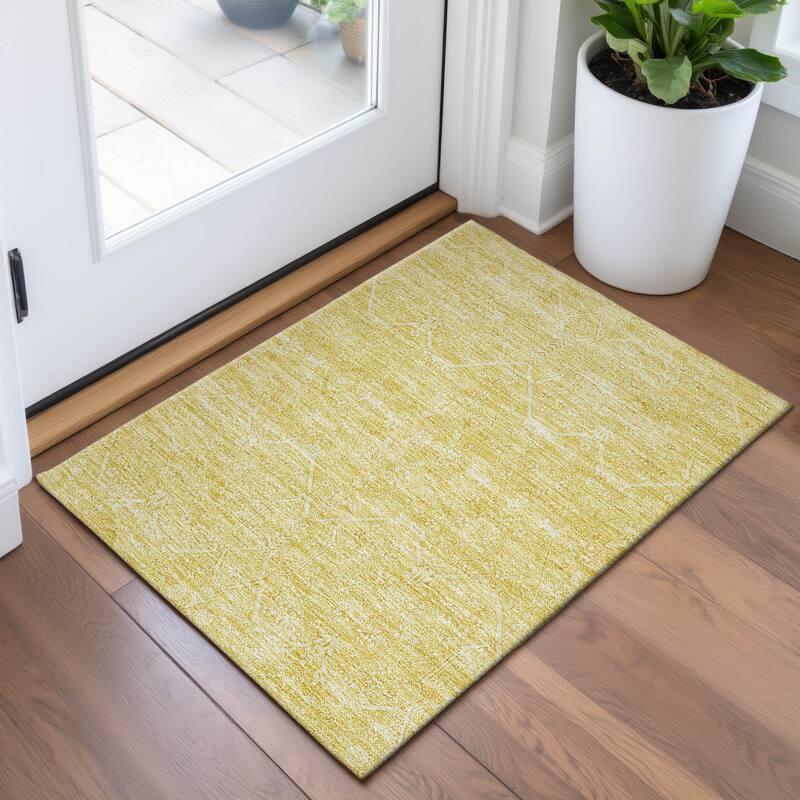 Premium Washable Super Soft Traditional Global Mayfield Rug - Gold - 1'8" x 2'6"
