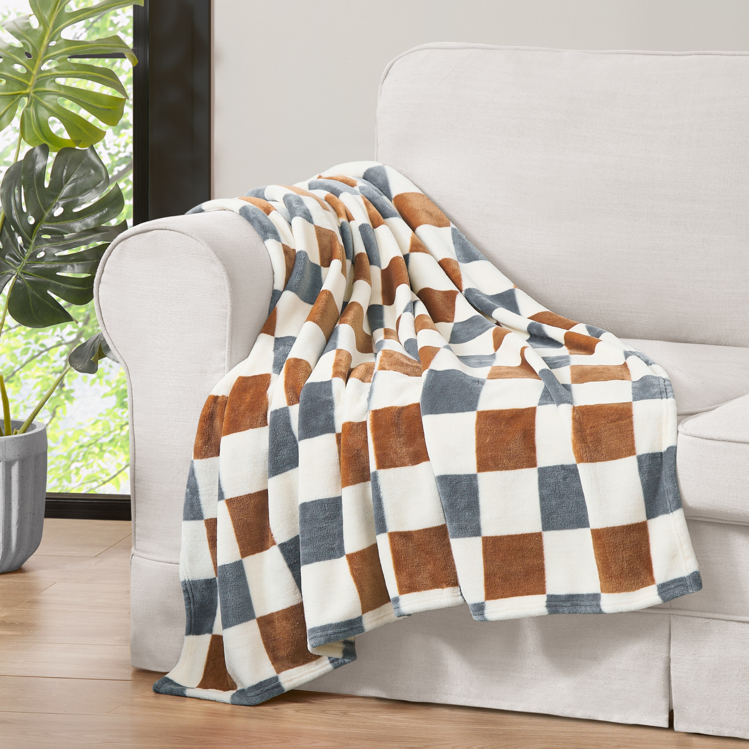 Jessica Simpson Plush 50 X70 Throw Blanket Sage