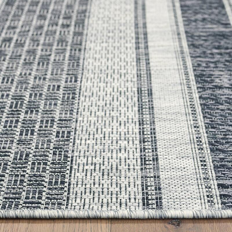 Sevita Banded Heather Indoor/Outdoor Rug