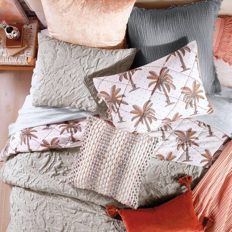 Porch & Den Roan Microsculpt 3-piece Comforter Set