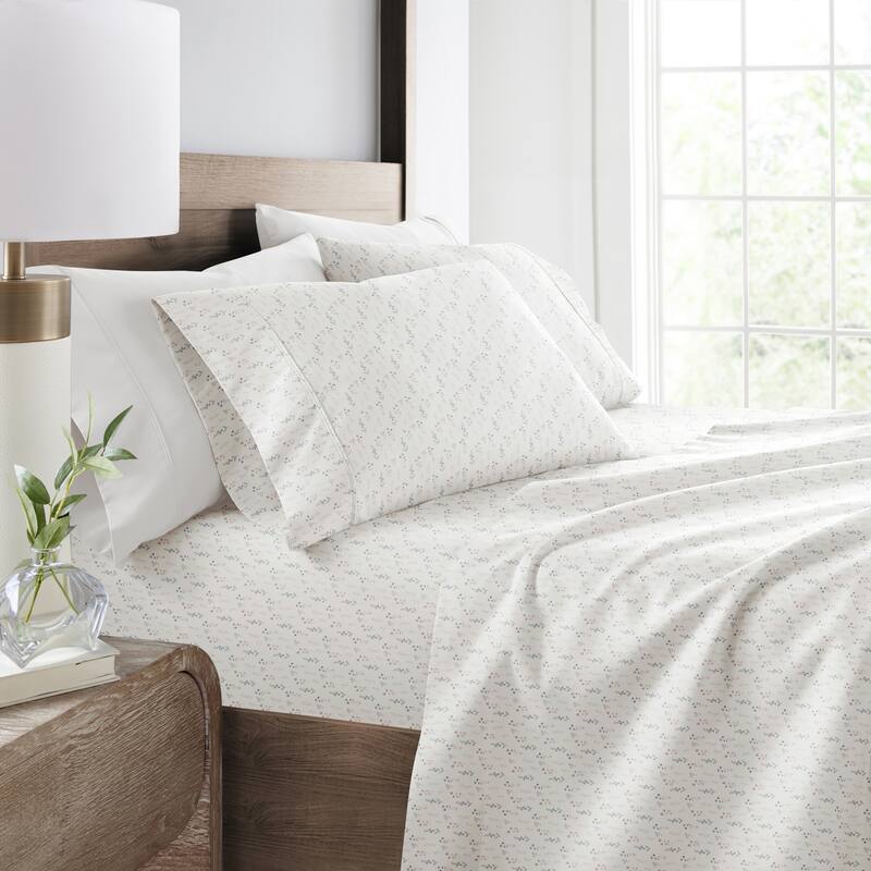 Delicate Blossoms Patterned Ultra-Soft Bed Sheet Sets