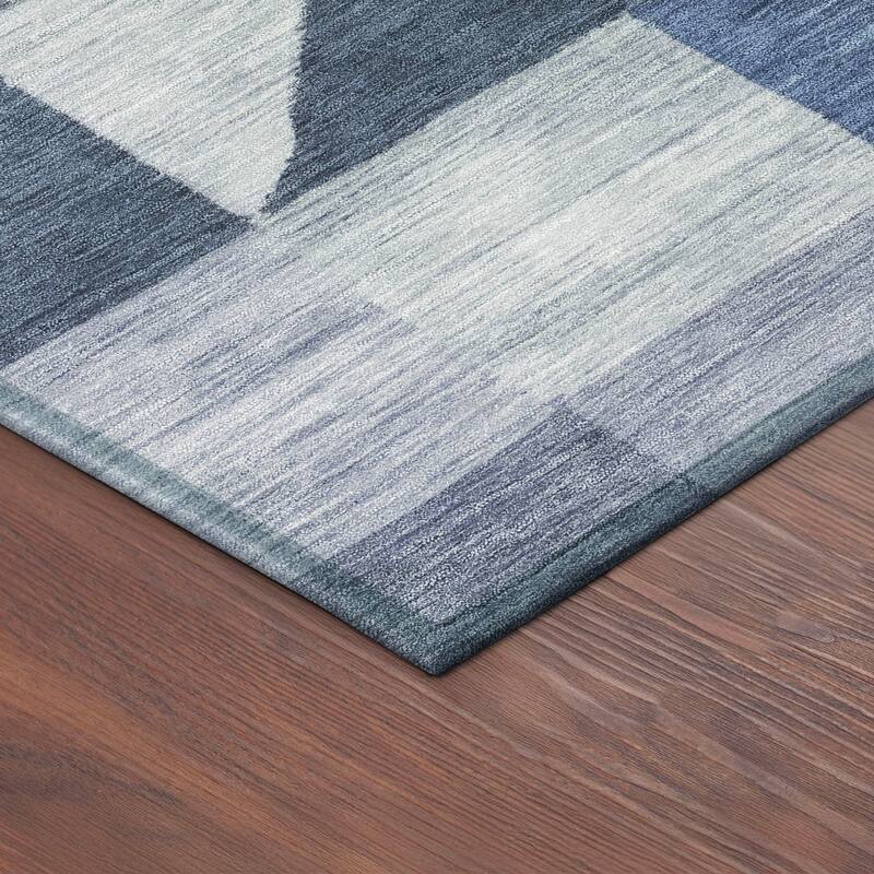 Machine Washable Indoor/ Outdoor Geo Rubi Chantille Rug