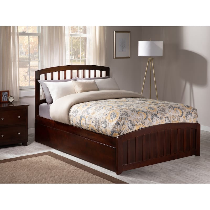 Richmond Full Bed with Footboard and Twin Trundle Bed in Walnut