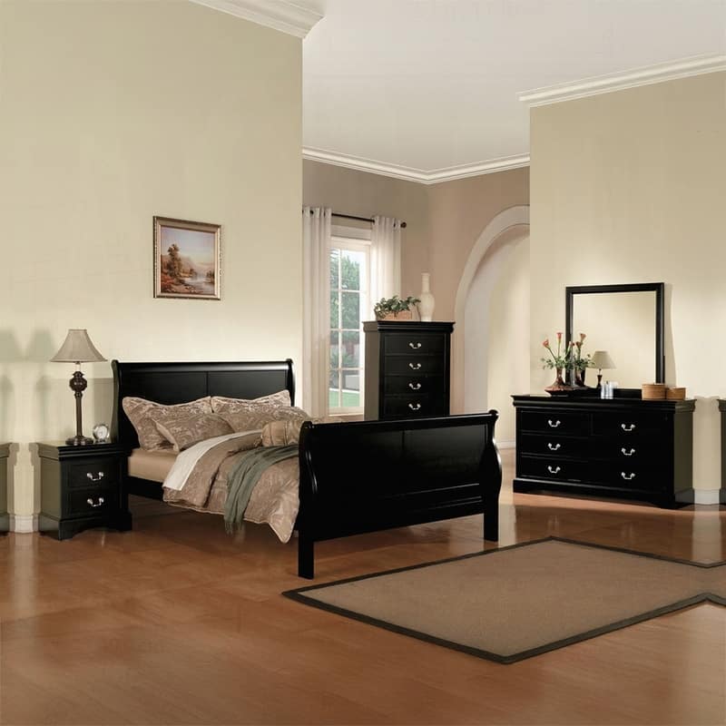 Charming Traditional Bedroom Nightstand with Abundant Storage and Graceful Design