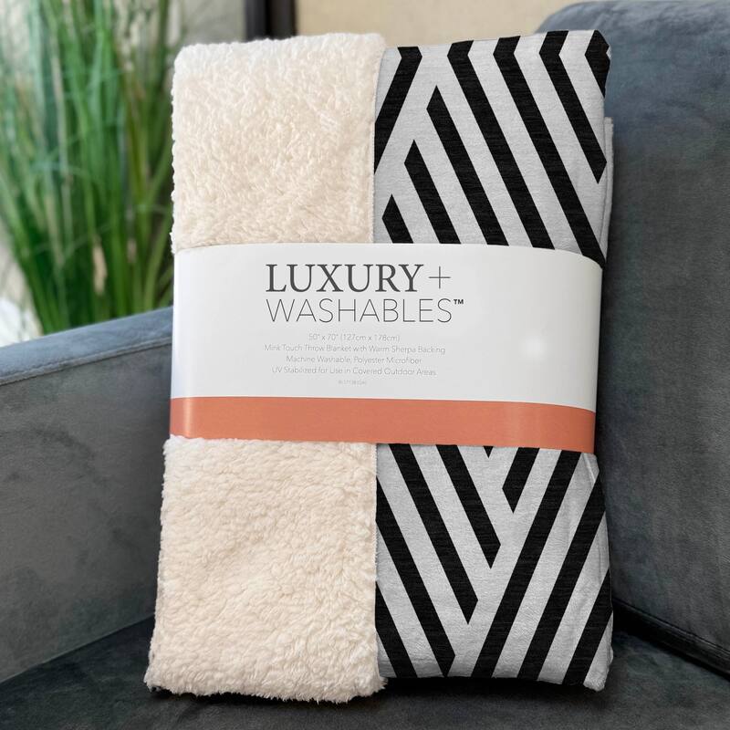 Premium Machine Washable Contemporary Geo Sherpa Throw Blanket